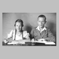 072-0005 Die Geschwister Willi und Lydia Naujok ca. im Jahre 1935.jpg